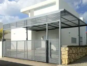 פרגולות מאלומיניום – חזקות, מעוצבות ומגינות
