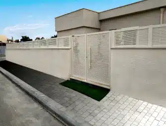ביטחון והגנה של שער חשמלי